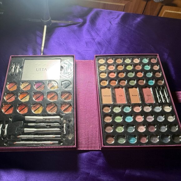 📌Ulta Beauty 90 Pieses Makeup Kit For Women - Girls - Picture 2 of 10